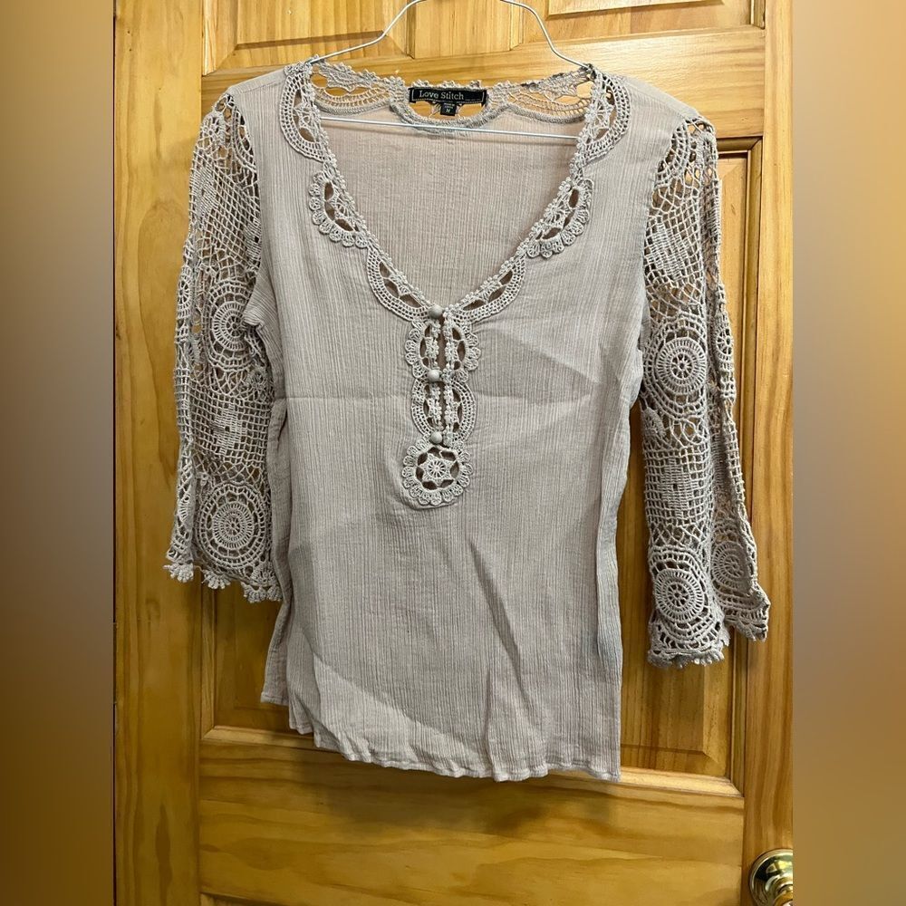 Love Stitch like new beige blouse with crochet sleeves size M